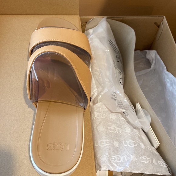 100% authentic Ugg women sandals size 11m. Brand new in original box. - Picture 2 of 5